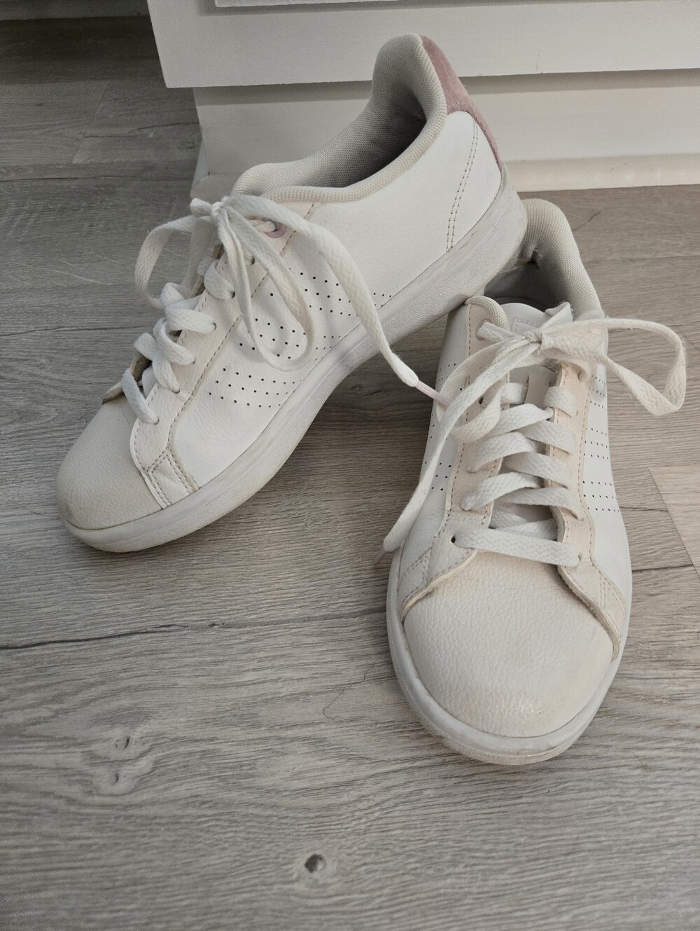 Womens Cloud Foam Adidas Size 7